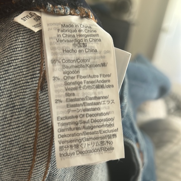 Madewell Cropped Skinny MATERNITY Jeans with Frayed Hem - Picture 6 of 7